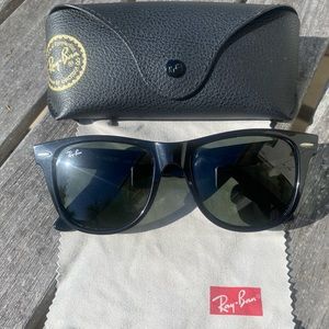 Wayfarer Ray Bans